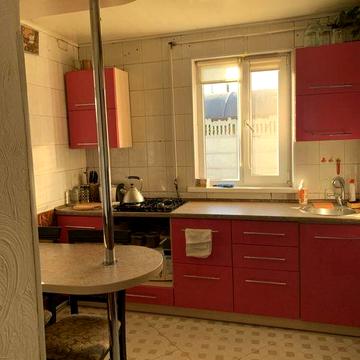 Здається будинок