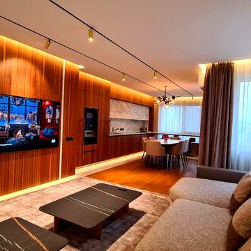 Золотоустівська вул., 25