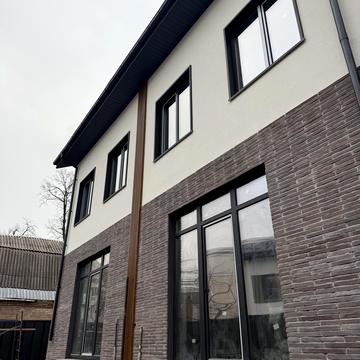 Академіка Ромоданова вул. (Льва Толстого), 44