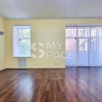 Продаж 2 к.кв під офіс, салон, м. Олімпійська, В. Васильківська