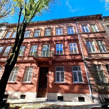 Пропонується елітна дворівнева квартира, вул. Шопена 8, з терасою