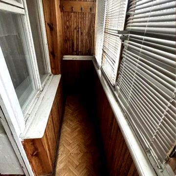 Продаж/ІДЕАЛЬНО ПІД РЕМОНТ, 2 Кімнатна Ківртира/Центр/Цегла/ 3 поверх