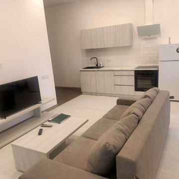 Протасів Яр вул., 8