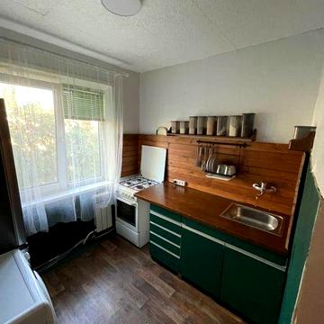 Продам 2 кімнатну на Героїв Ато