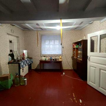 Продам хату и 20 соток земли.