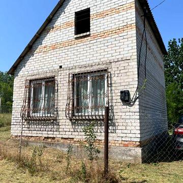 2 ділянки з будинками