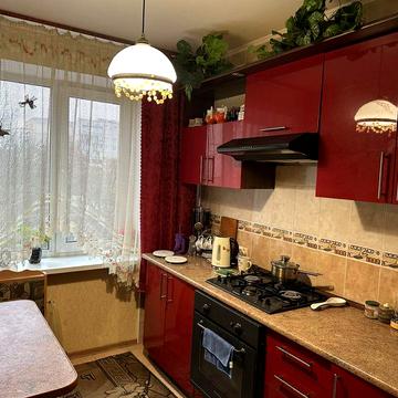 Квартира 3-к покращеного планування. Ближнє замостя.