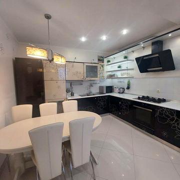 ПРОДАЖ дворівневої 3-кімнатної квартири в р-ні вул.Чернишевського