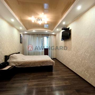 Продам 3-х комнатную квартиру ж/м Покровский (Красный камень, Парус)!