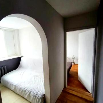 Набережна Перемоги вул., 44-В