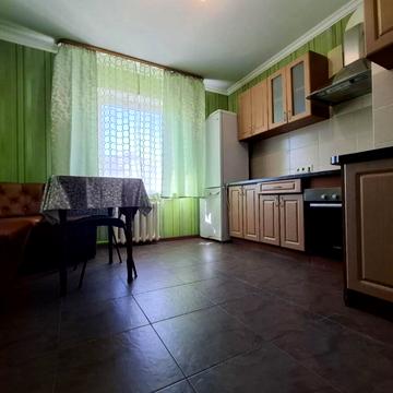 Олени Пчілки вул., 4