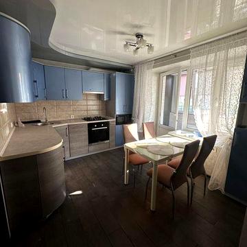 Подобово оренда 2-х кімнатної квартири за Порт Сіті