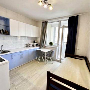 Супер квартира в Альтаире! 42 метра с лоджией/низкий этаж ЖК Альтаир 2