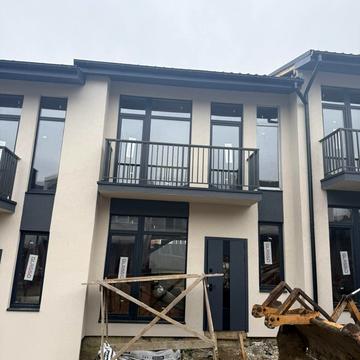 Срібляста вул.