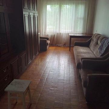 Дарницький бульв., 4