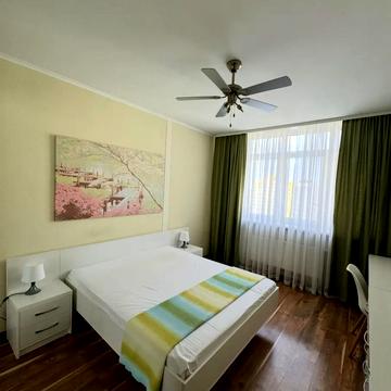 Воскресенська вул., 12-А