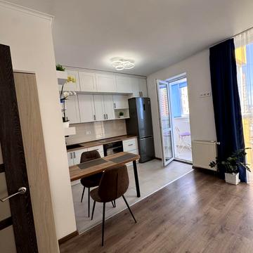 Петра Калнишевського вул. (Михайла Майорова), 8