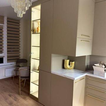 Центр. Новобудова. Парковка