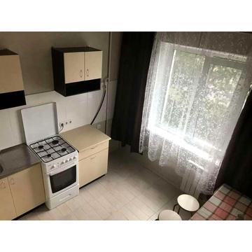 Райдужна вул., 7