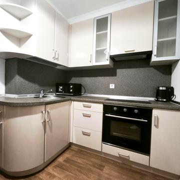 Бориса Гмирі вул., 38-Б