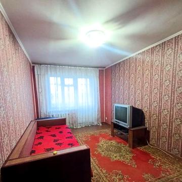 Продам 3 кімнатна на Чарівній