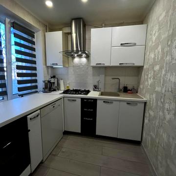 Вячеслава Чорновола вул. (Юрія Савченка), 97-Б