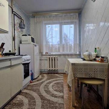 Продам простору 3кімн квартиру,р-н ринку Хмільники