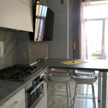 Сдам шикарную 1к.кухня-студия и спальня ЖК Клаб Марин  ул.Долгая