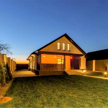 Сдам стильный новый дом у воды в эко стиле. Самаровское направление.