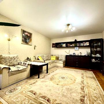 Чудова 2-кім квартира біля метро Либідська Центр