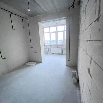 Бакинська вул., 1