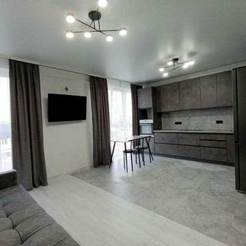 Стильна та молодіжна квартира студія у Гостомелі.