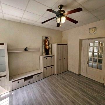 Волоська вул., 24/37