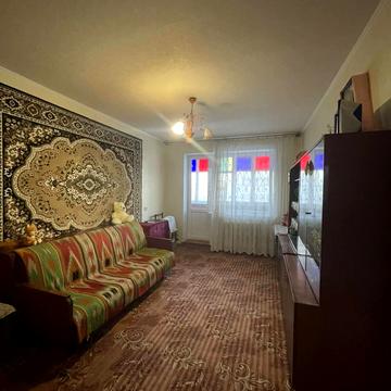 Героїв України вул., 6