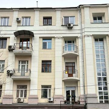 Бульварно-Кудрявська вул. (Воровського), 45-Б