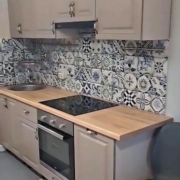 Академіка Глушкова просп., 9-Д