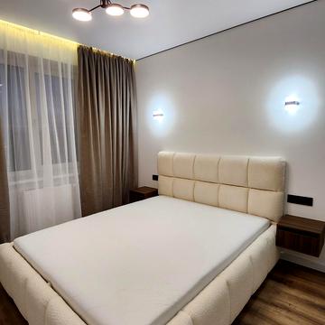 Августина Волошина вул., (Будинок 2)