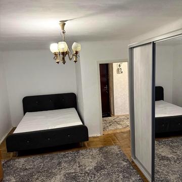 Русанівська набережна вул., 16