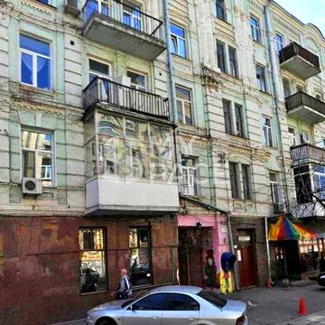 Двокімнатна квартира з якісними ремонтом Центр Києіва О. Гончара