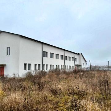 Набережна, 8