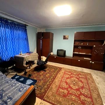 Морська вул., 37