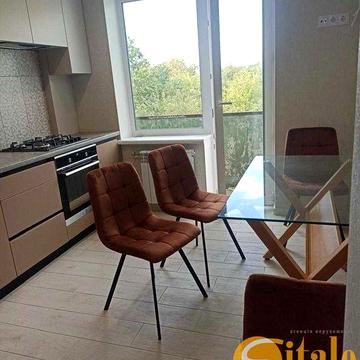 Продаж однокімнатної квартири вул. Козача (019)