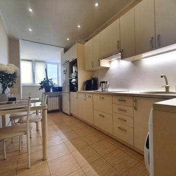 Петра Калнишевського вул. (Михайла Майорова), 7