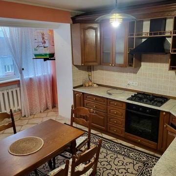 Здам квартиру 3 кімнатну