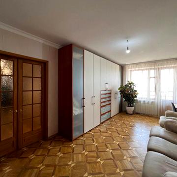 Писаржевського вул., 7