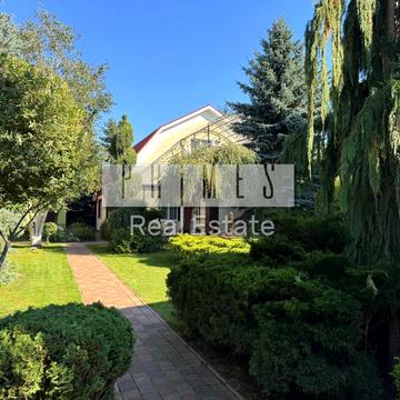 Польова вул., 32