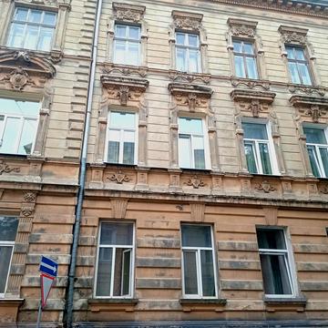 Шолом-Алейхема вул., 9