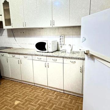 Драгоманова вул., 14