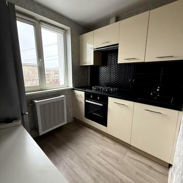 Петра Калнишевського просп. (Косіора), 72