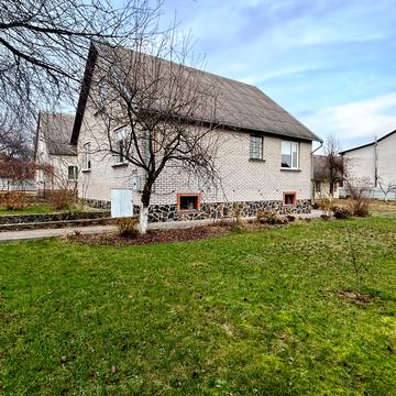 Грушевського вул., 8